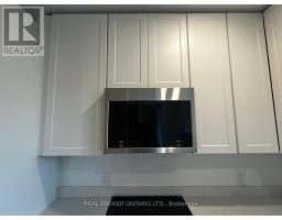 2 - 659 Vaughan Road, Toronto, ON M6E2Y4 Photo 12