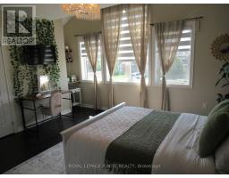 170 Gold Park Gate, Essa, ON L3W0B4 Photo 18