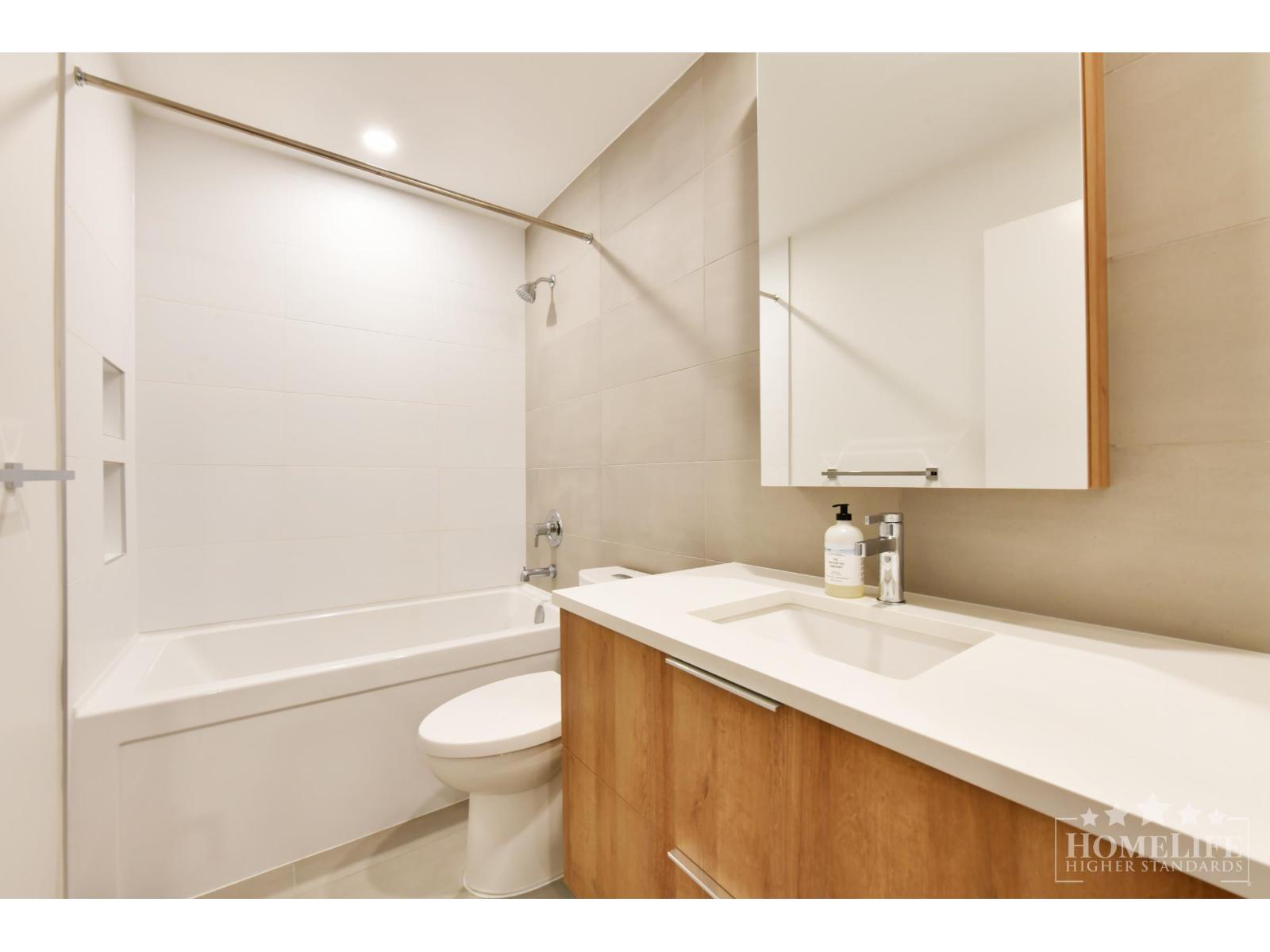 809 13387 OLD YALE ROAD, Surrey