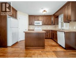 Recreational, Games room - 132 14 Street N, Lethbridge, AB T1H2V7 Photo 14