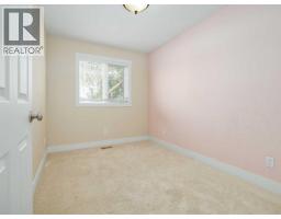 132 14 Street N, Lethbridge, AB T1H2V7 Photo 26