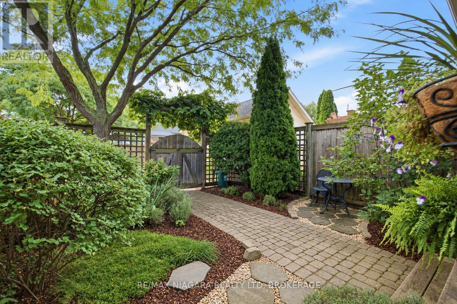 25 BALMORAL DRIVE, Niagara-on-the-Lake (Town) — photo 3