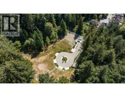 622 Foresthill Place, Port Moody, BC V3H4B7 Photo 8