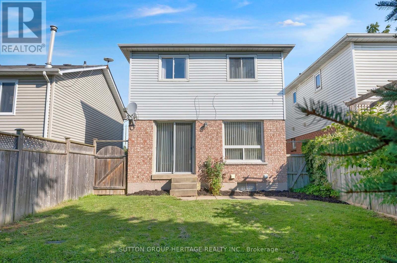 5 FENWICK AVENUE - 34