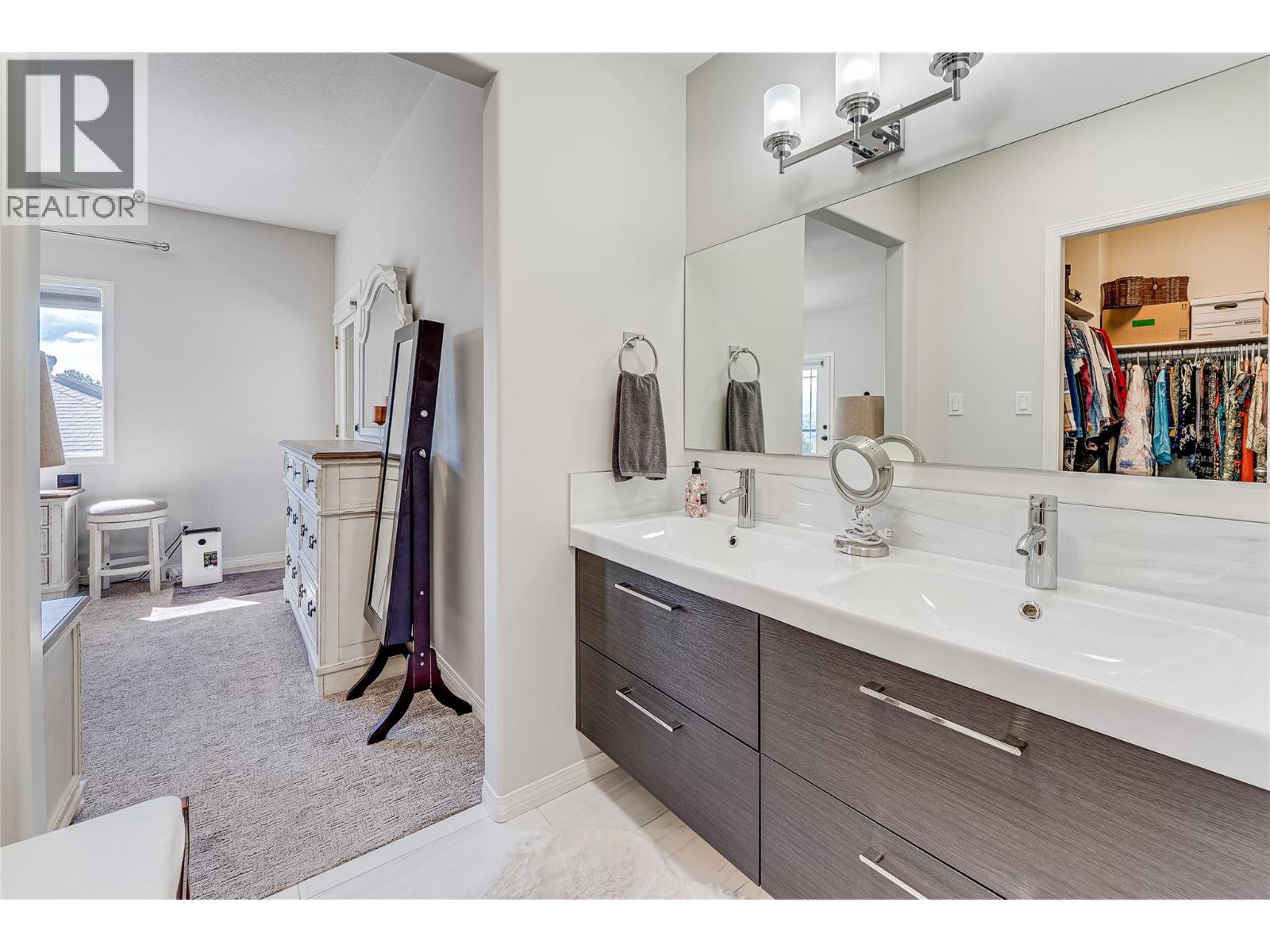 6656 Goose Lake Road, Vernon