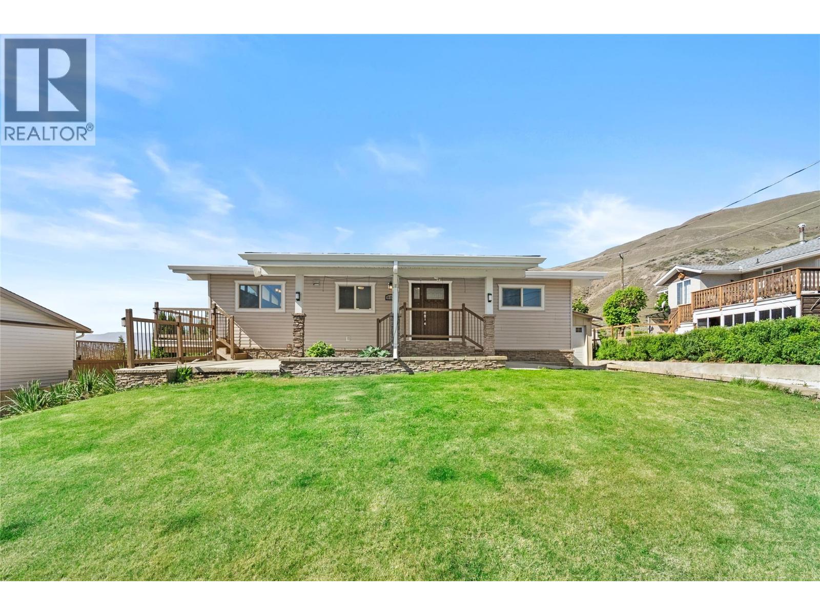 803 Cariboo Crescent - 2