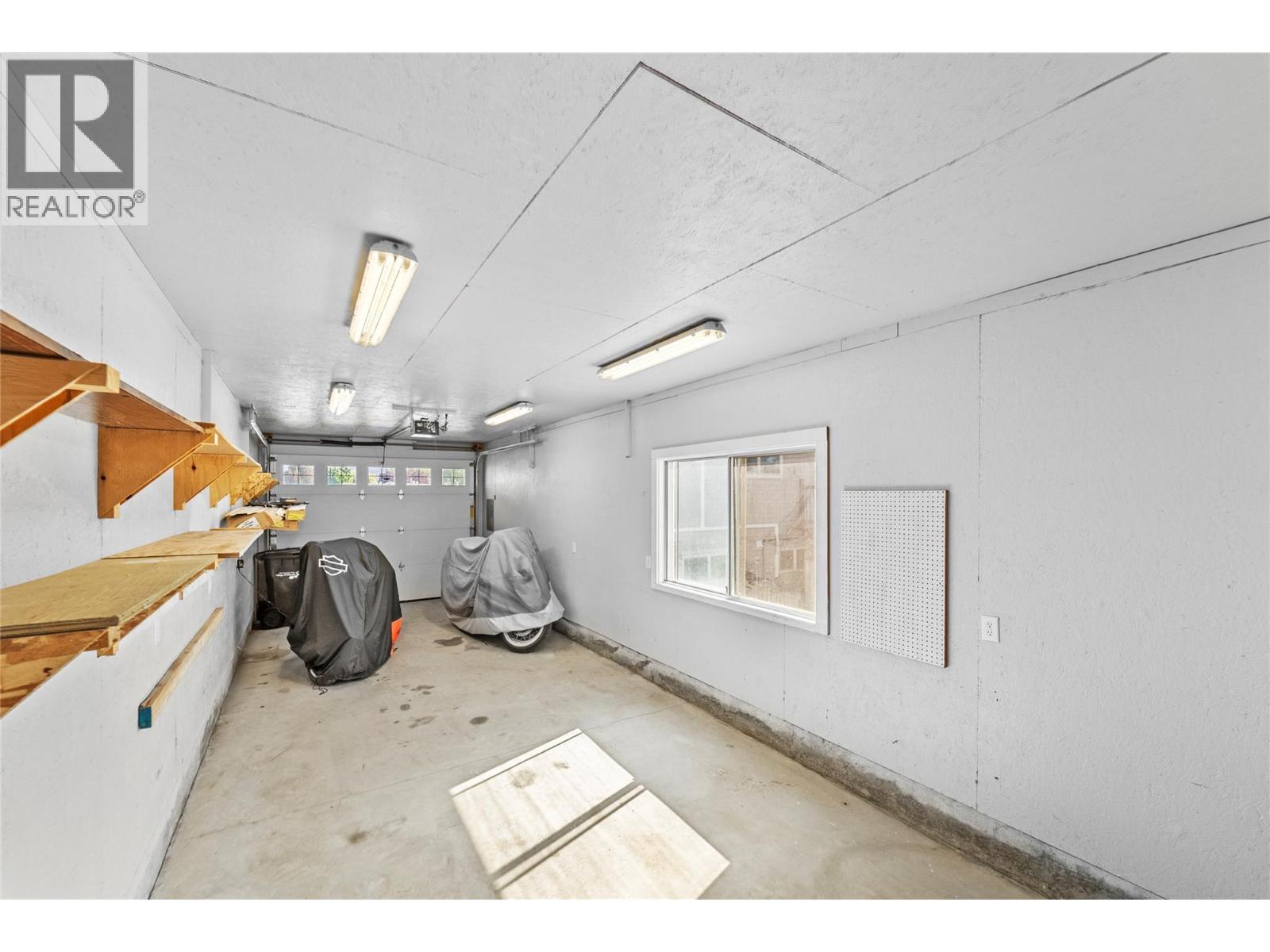 803 Cariboo Crescent - Image 38