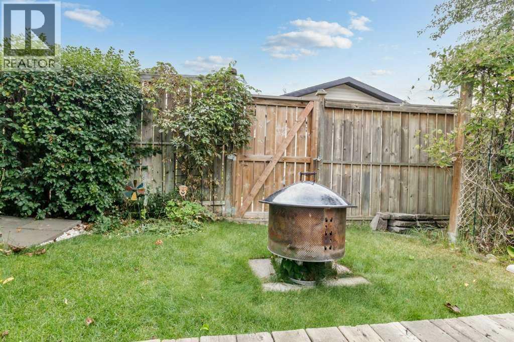 Listing photo – 46 Meadowview Close, Sylvan Lake