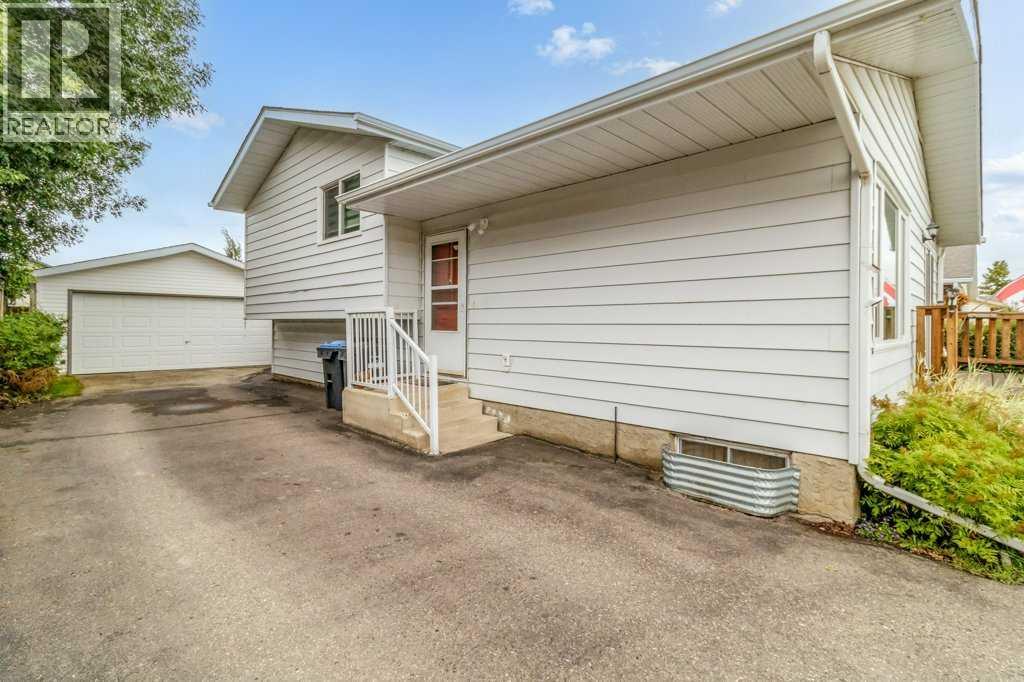 Listing photo – 46 Meadowview Close, Sylvan Lake