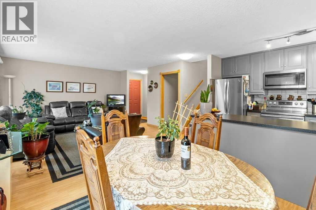 Listing photo – 46 Meadowview Close, Sylvan Lake