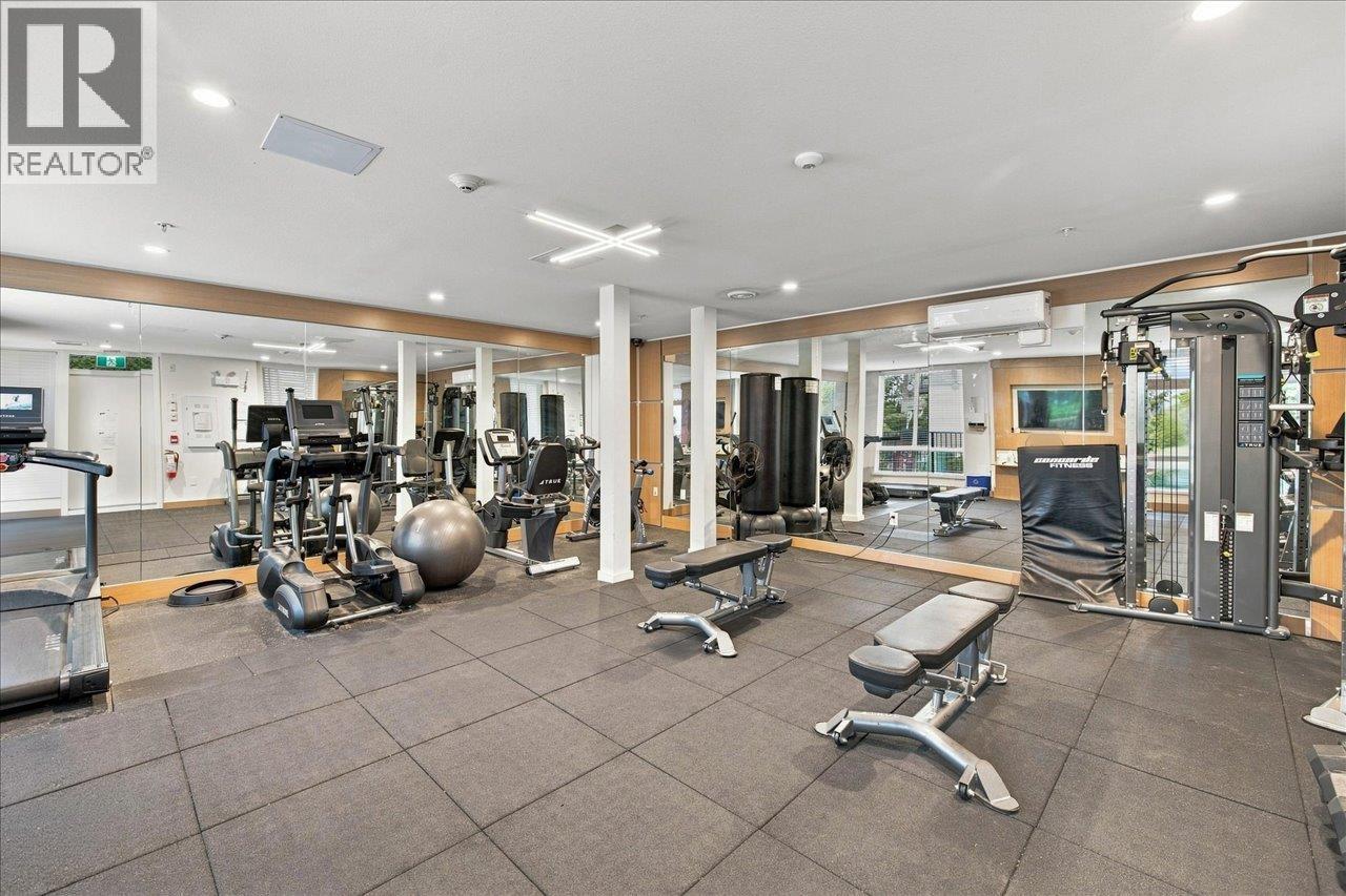 601 707 COMO LAKE AVENUE, Coquitlam