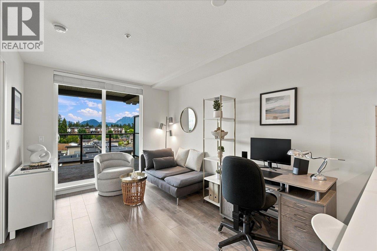 601 707 COMO LAKE AVENUE, Coquitlam