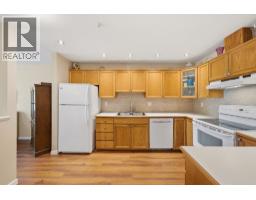 304 48 Richmond Street, New Westminster, BC V3L5P4 Photo 11