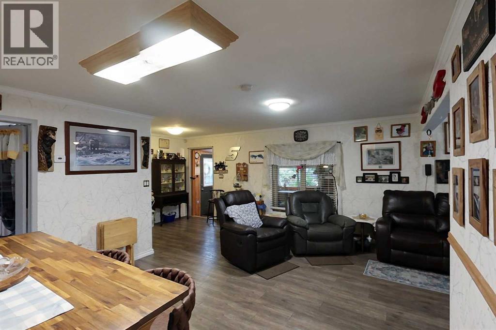 3, 10405 Township Road 740 - 15