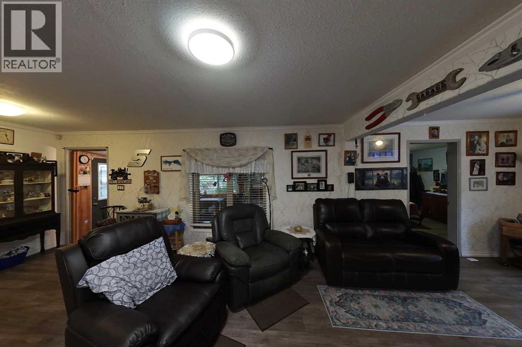 3, 10405 Township Road 740 - 9