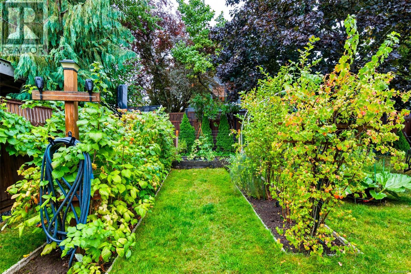 4436 Elizabeth St - Image 29