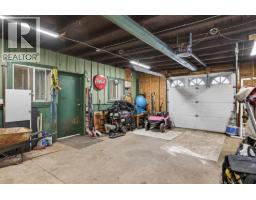 1050 Scott Drive, Clearwater, BC V0E1N2 Photo 32