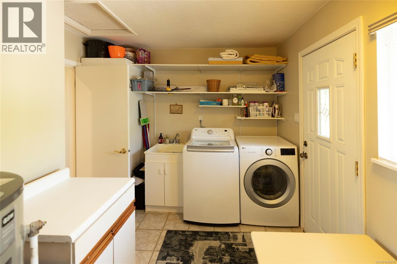 6230 Storey's Beach Rd - Image 41