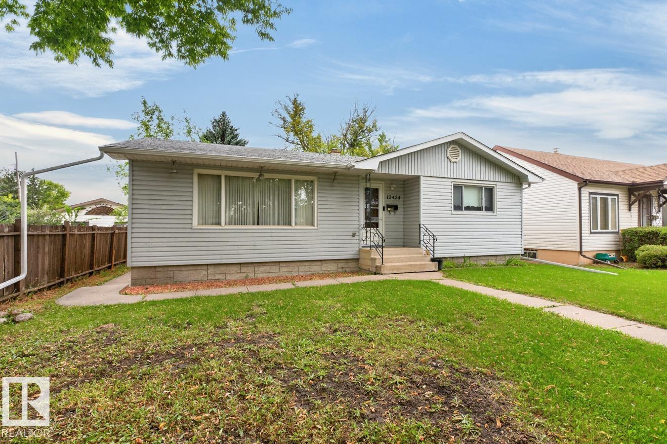 12424 77 ST NW - 1