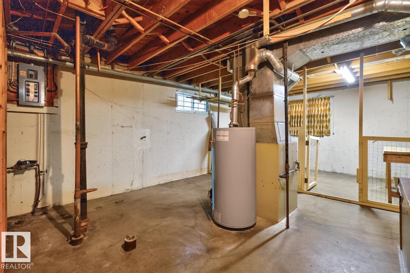 12424 77 ST NW - 34