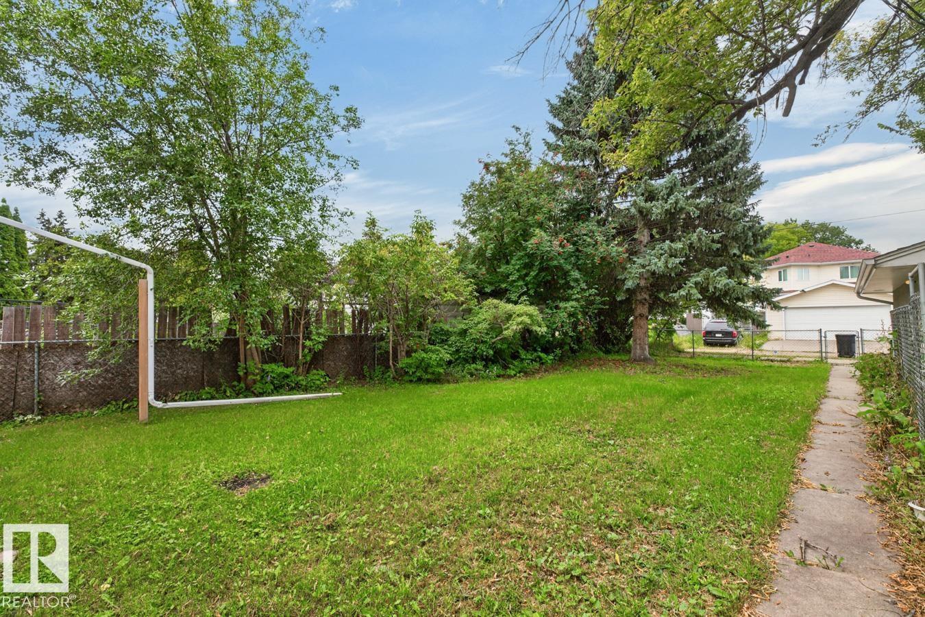 12424 77 ST NW - 36