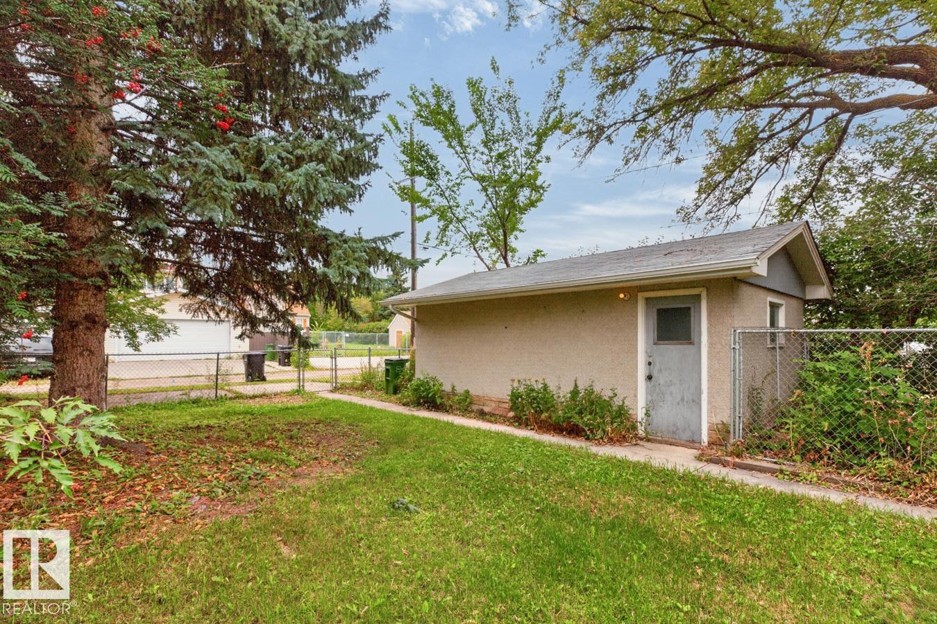 12424 77 ST NW - Image 38