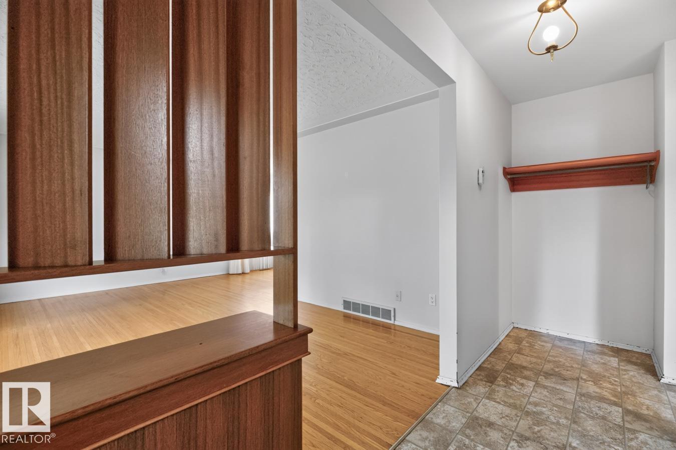 12424 77 ST NW - 7