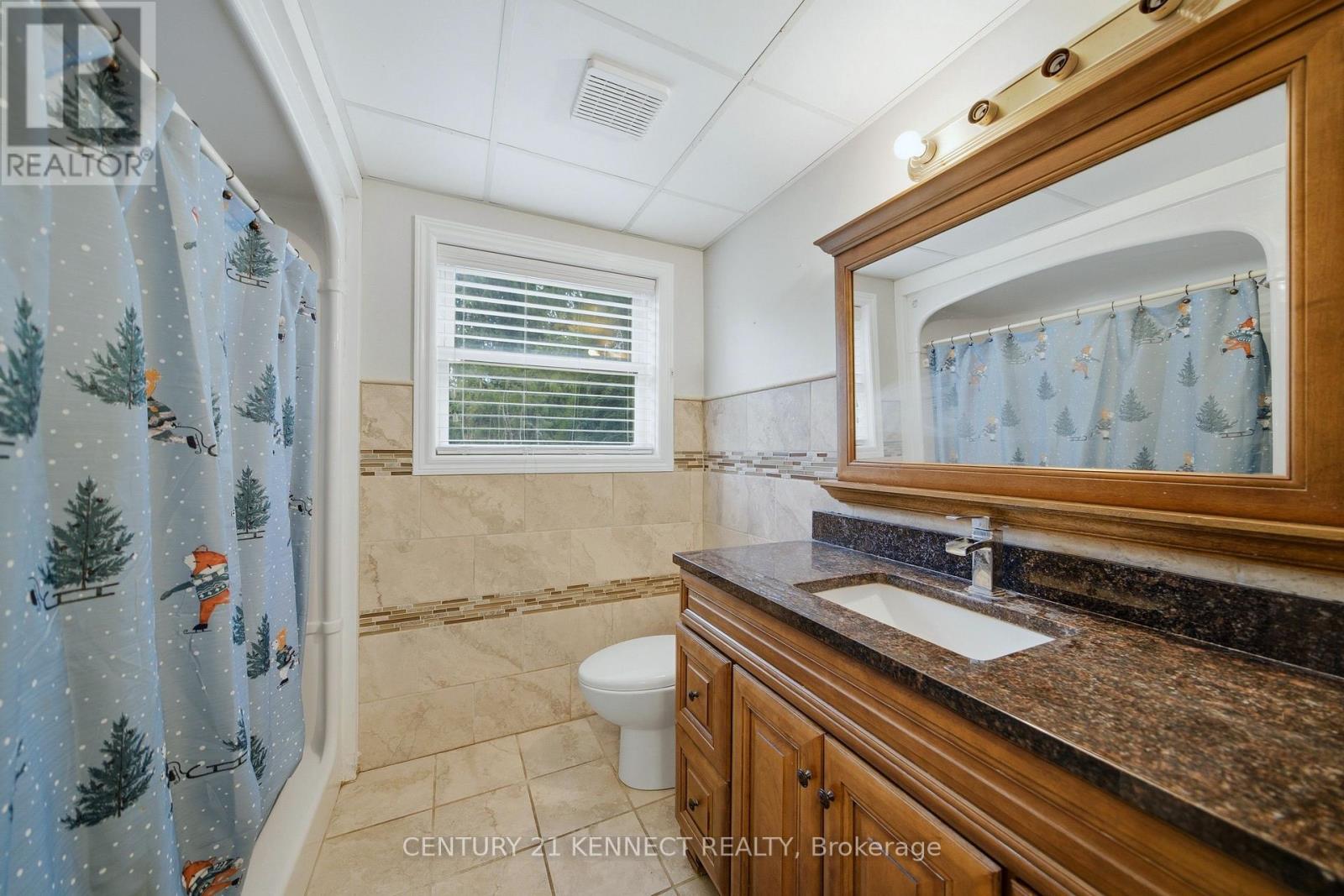 6 LAING COURT - 49