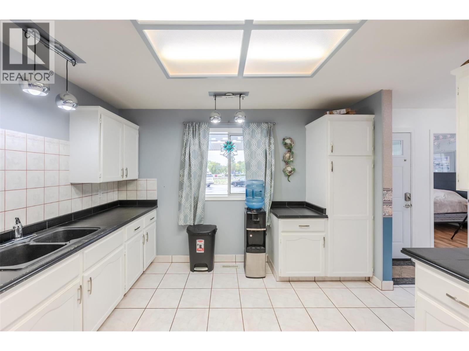#5 980 CEDAR Street - 9