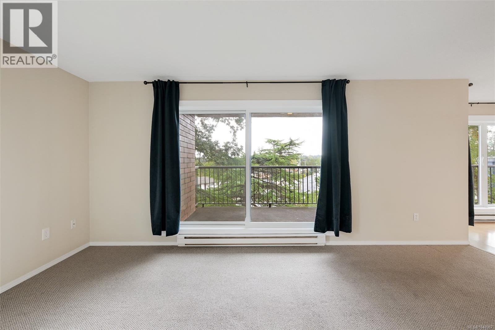 201 4030 Quadra Street, Saanich