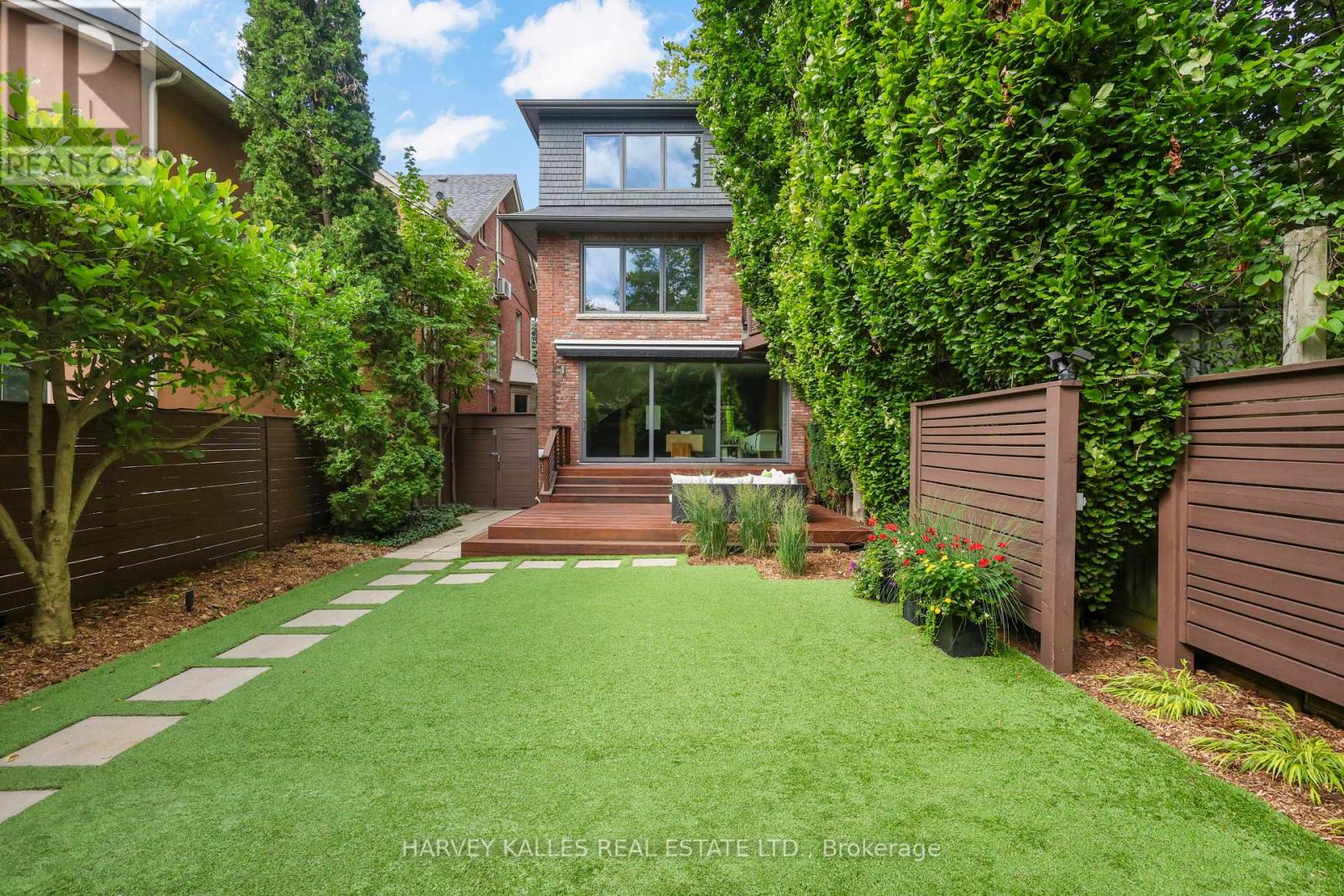 497 PALMERSTON BOULEVARD - 47