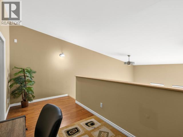 2-4069 4TH AVENUE - Image 17