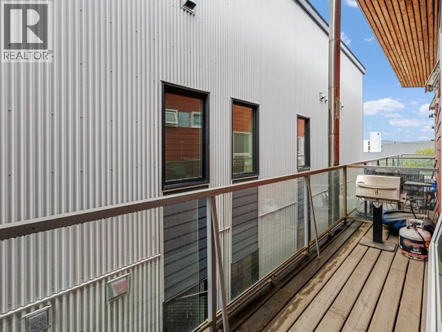 2-4069 4TH AVENUE - 20