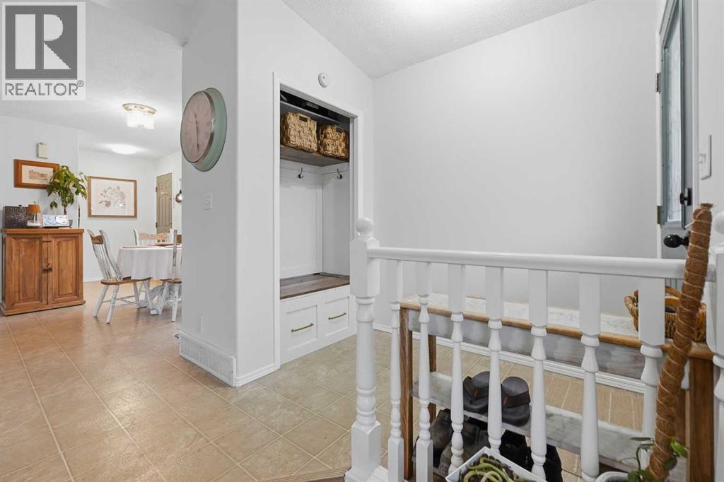 Listing photo – 37 Sunrise Crescent, Blackfalds
