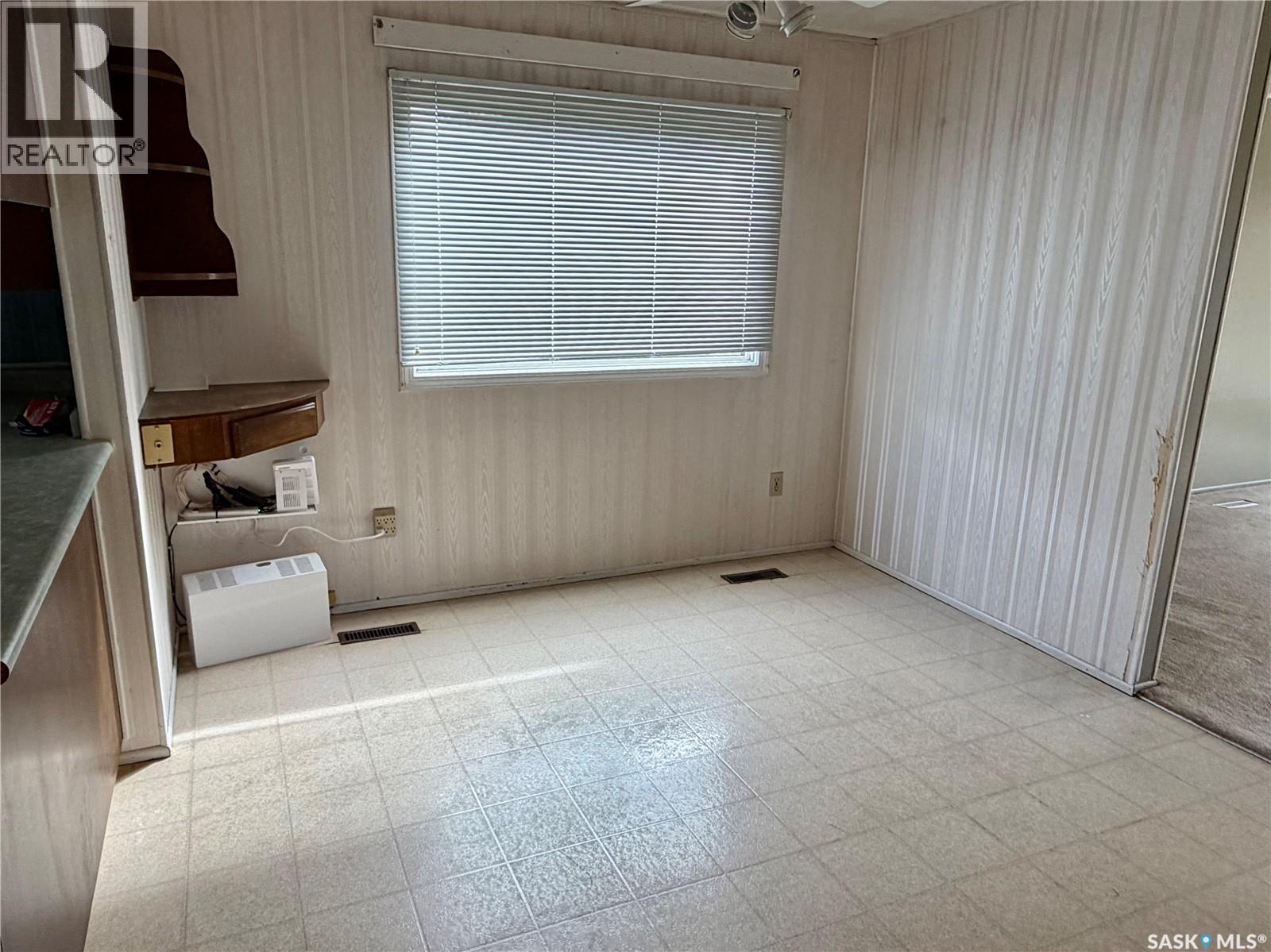 220 Wright ROAD, Moosomin — photo 9