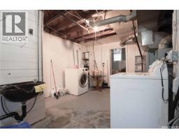 1903 Toronto Street, Regina, SK S4P1M9 Photo 14