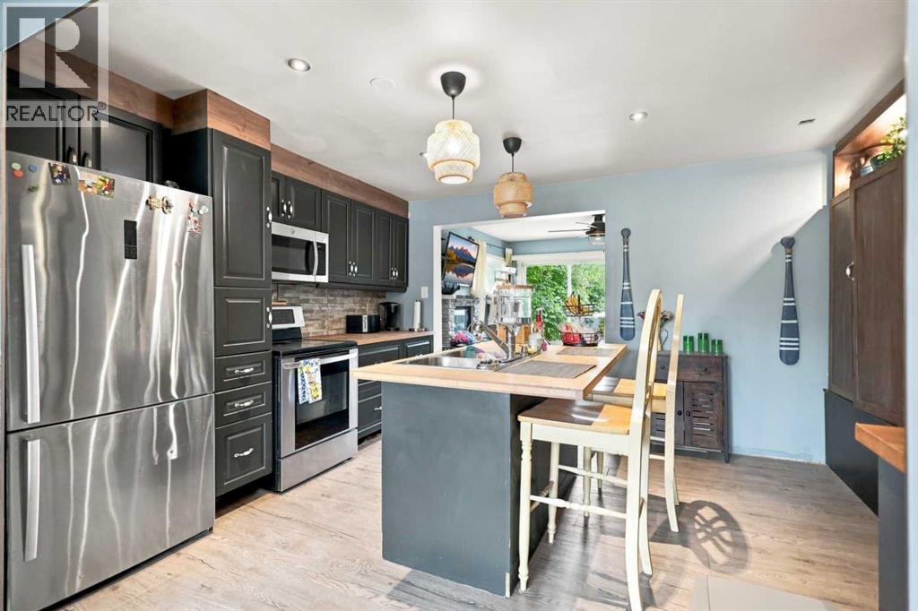 Listing photo – 4625 47 Street, Sylvan Lake