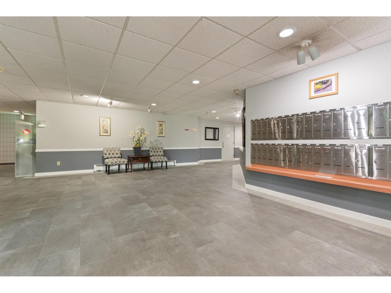 202 8725 ELM DRIVE, Chilliwack Proper South, Chilliwack