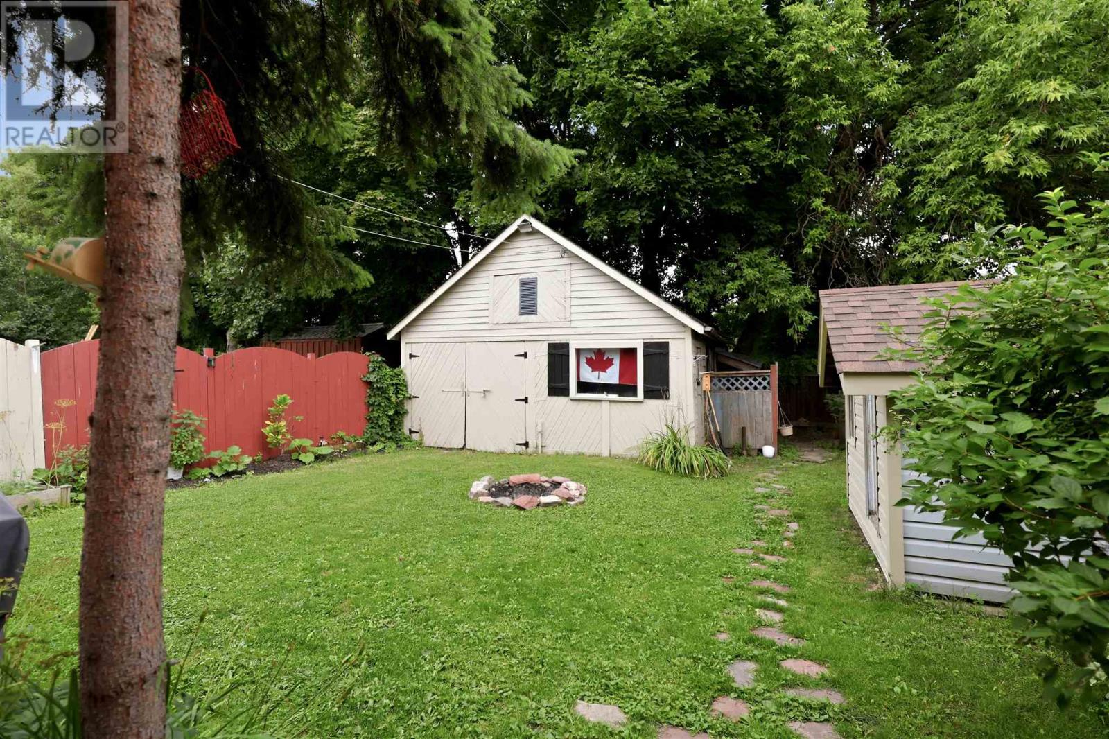 345 Wilson ST - Image 30