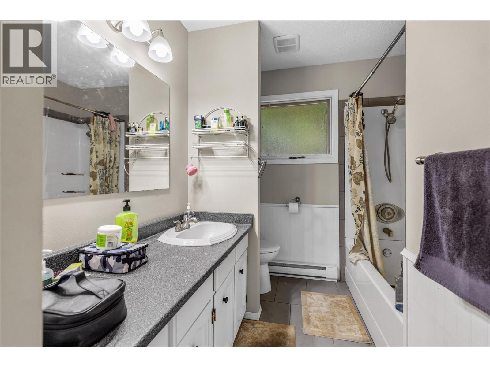 824 Barber Road, Clearwater