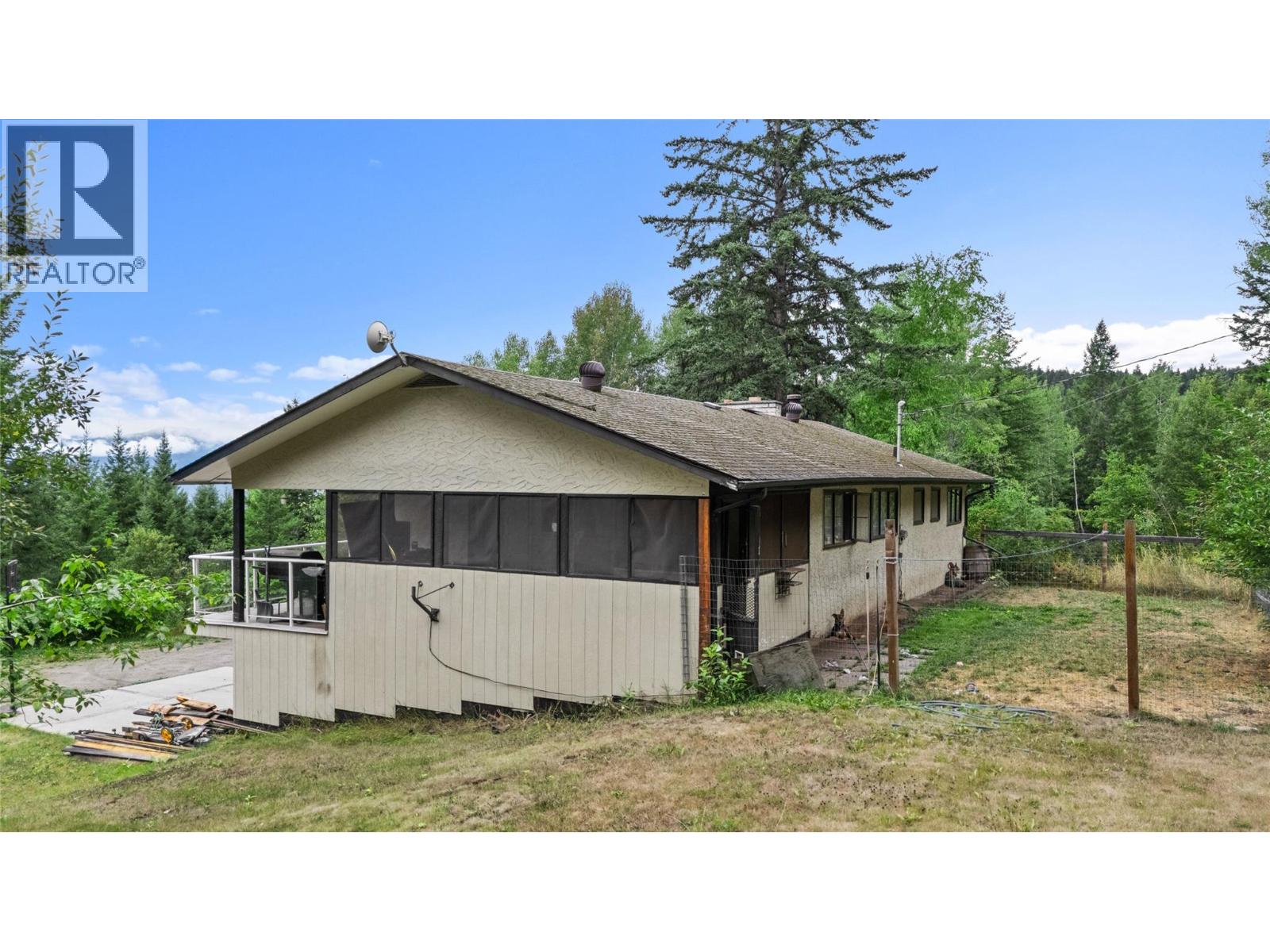 824 Barber Road, Clearwater