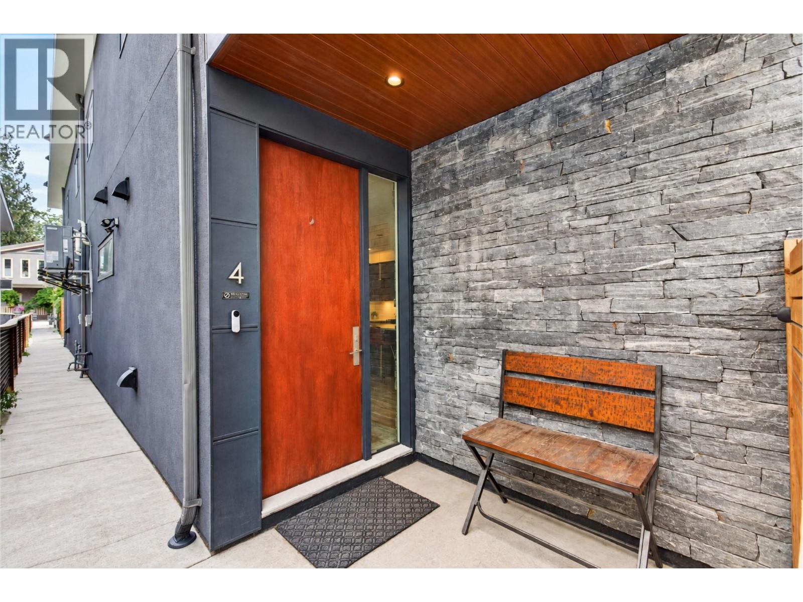 4 845 Lawson Avenue, Kelowna