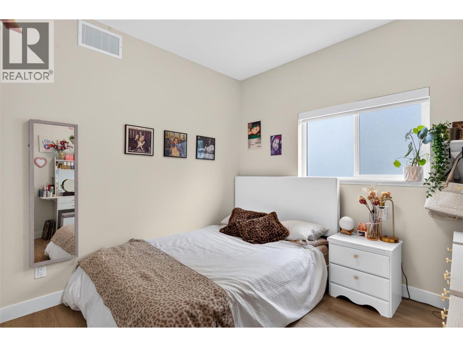 4 845 Lawson Avenue, Kelowna