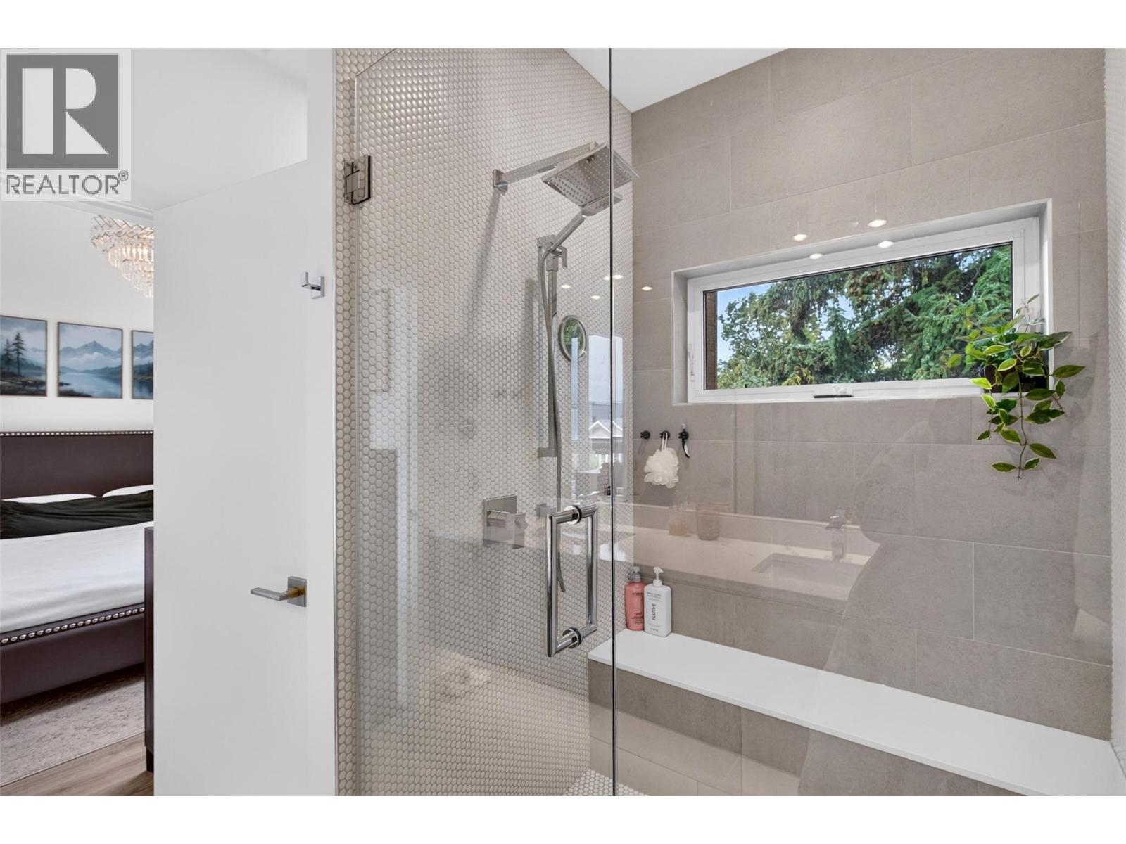 4 845 Lawson Avenue, Kelowna