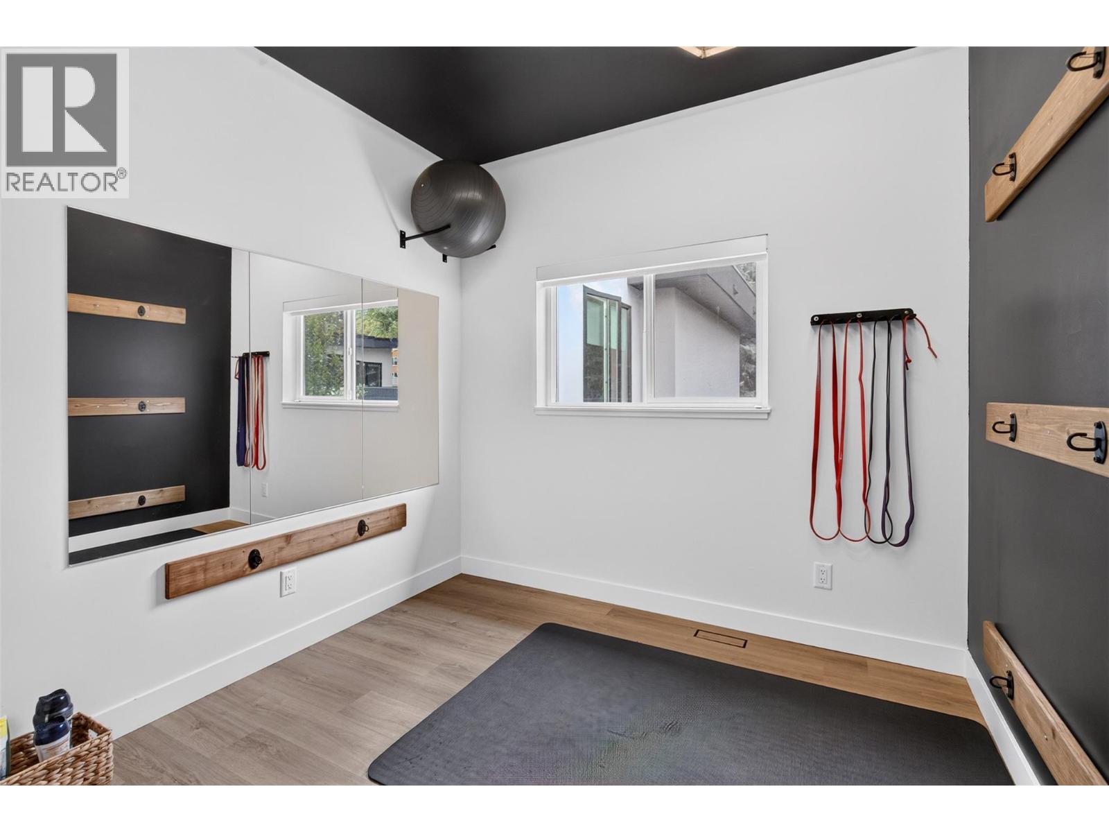 4 845 Lawson Avenue, Kelowna