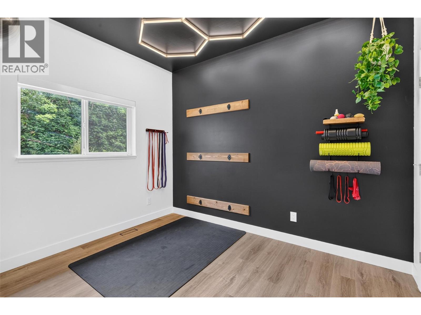 4 845 Lawson Avenue, Kelowna