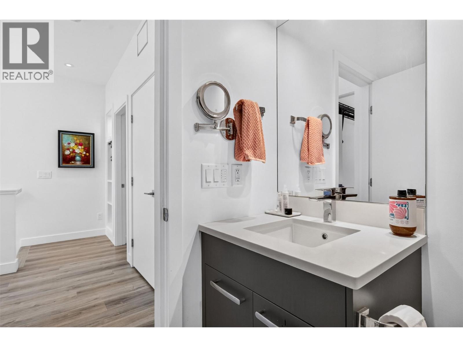 4 845 Lawson Avenue, Kelowna