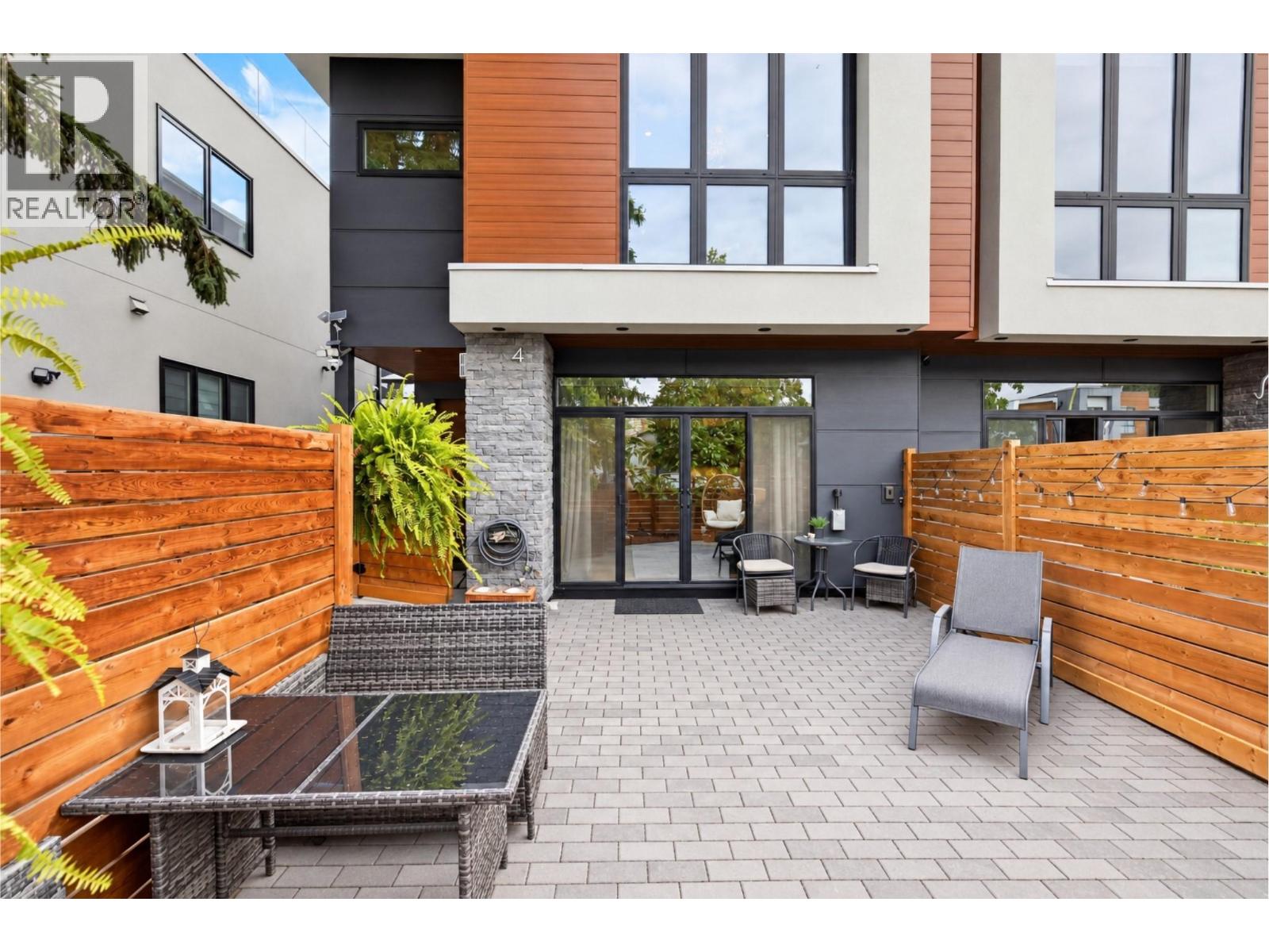 4 845 Lawson Avenue, Kelowna