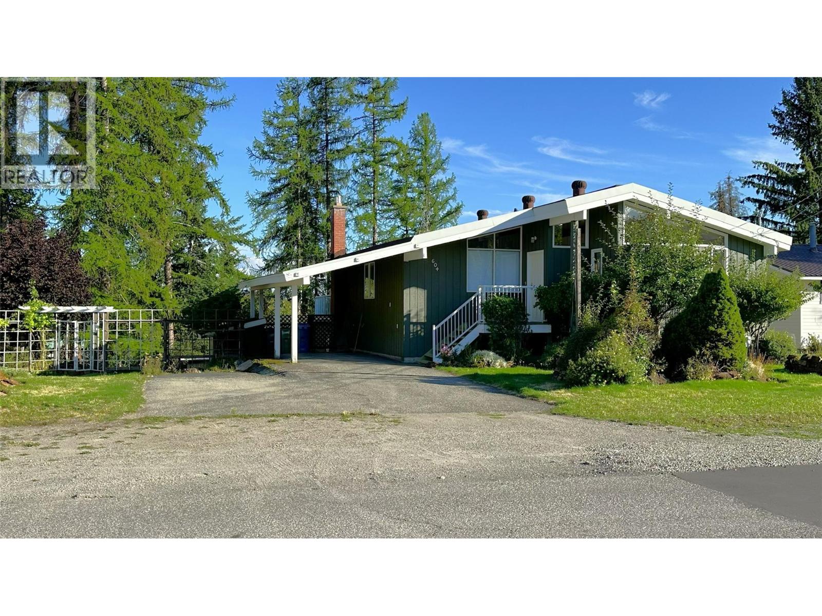 604 Moyie Street - 1