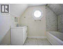 33 Sixth Avenue Unit# Upper, Kitchener, ON N2C1P9 Photo 10